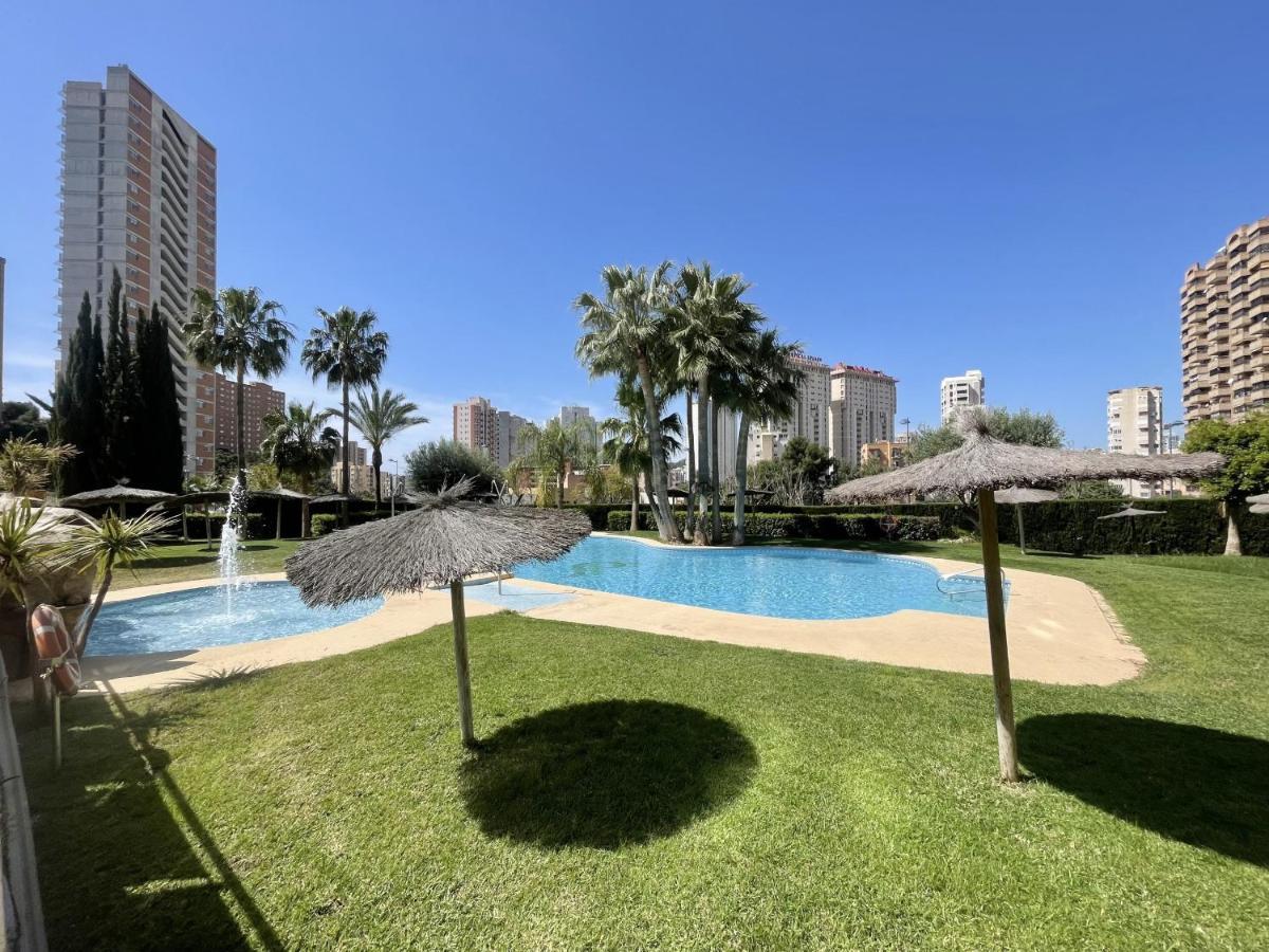 Torre Doscalas Poniente Benidorm Bagian luar foto